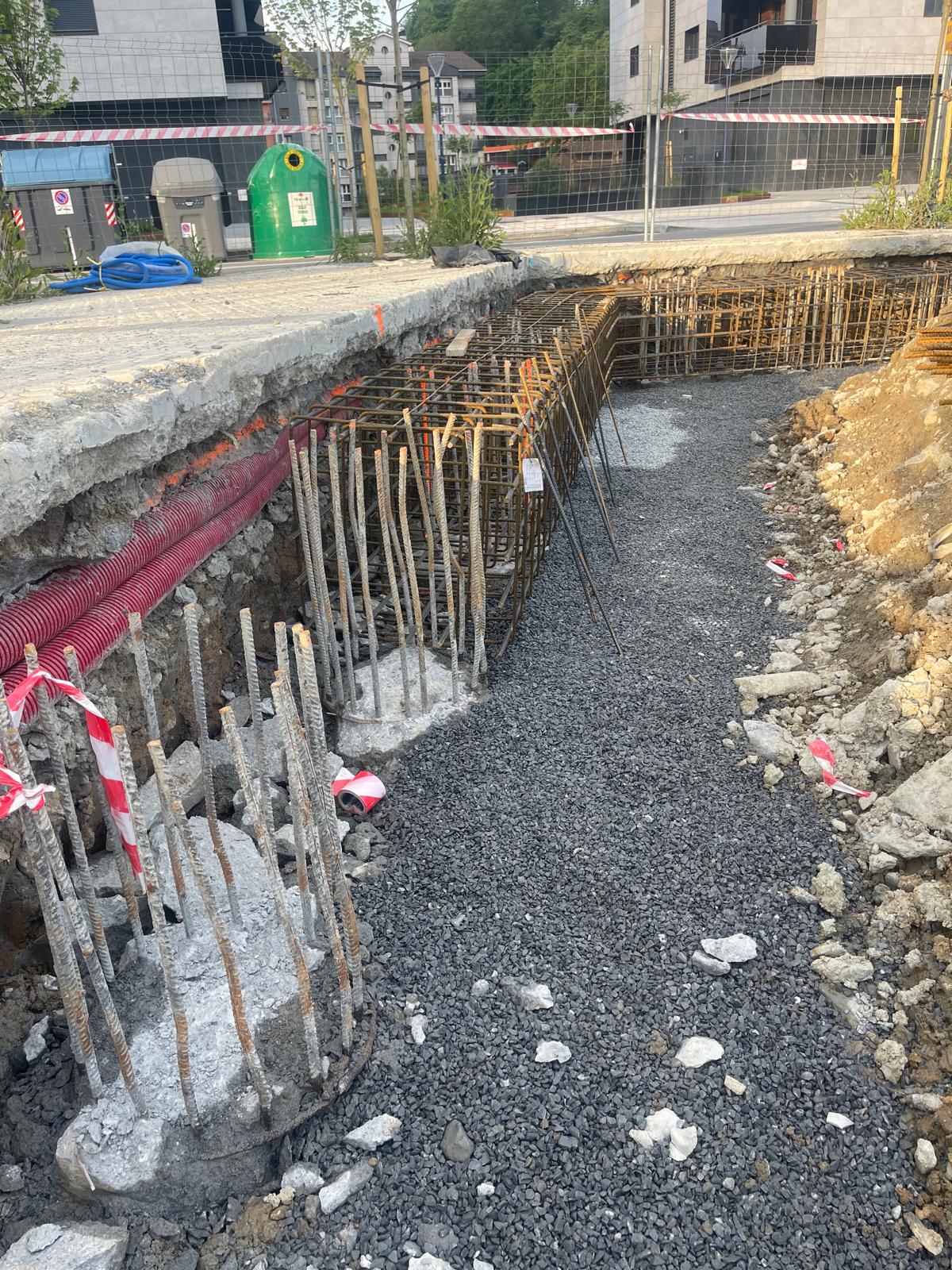 Detalhe de carpintaria de cofragem