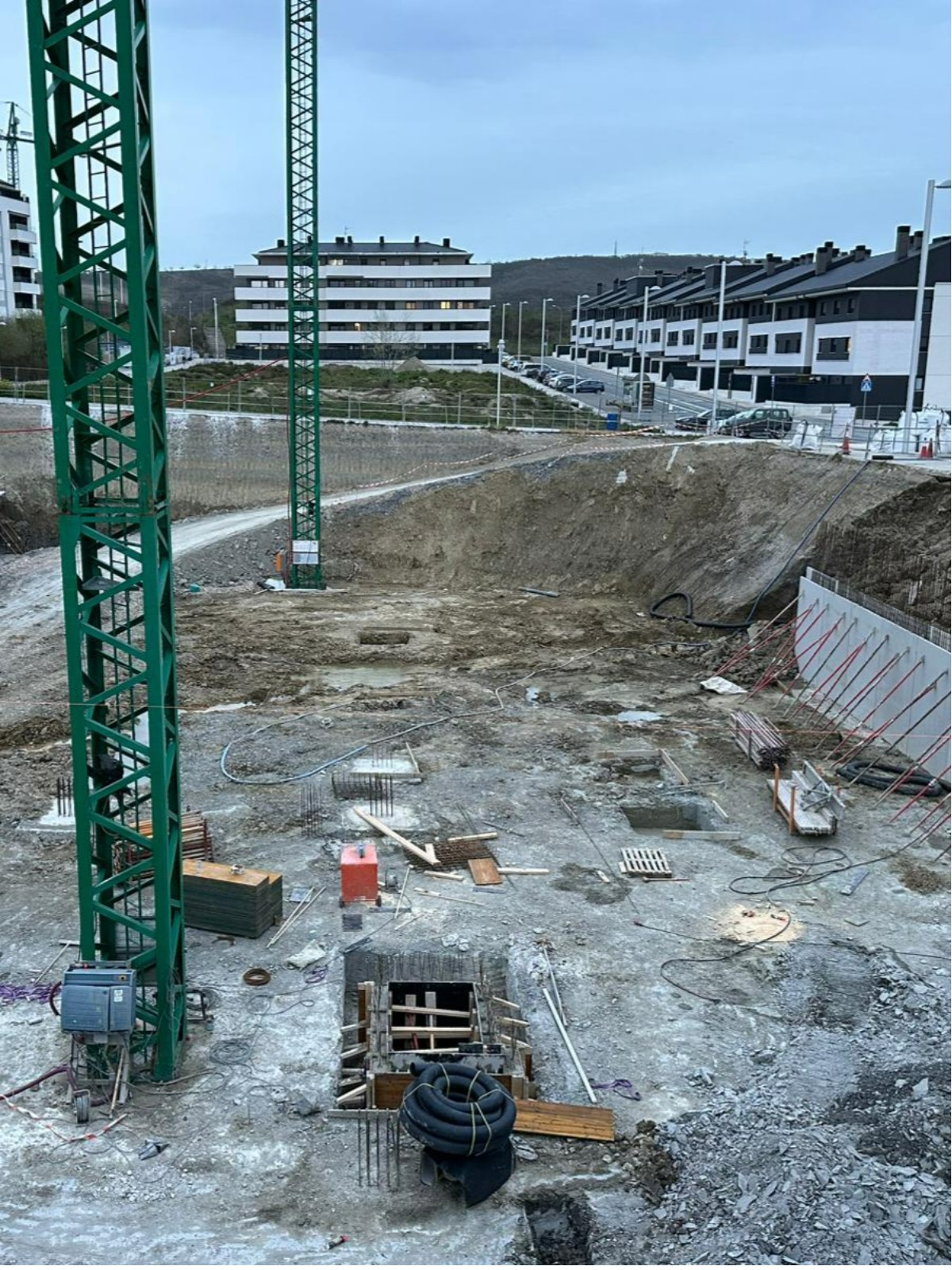 Montagem de cofragem em obra