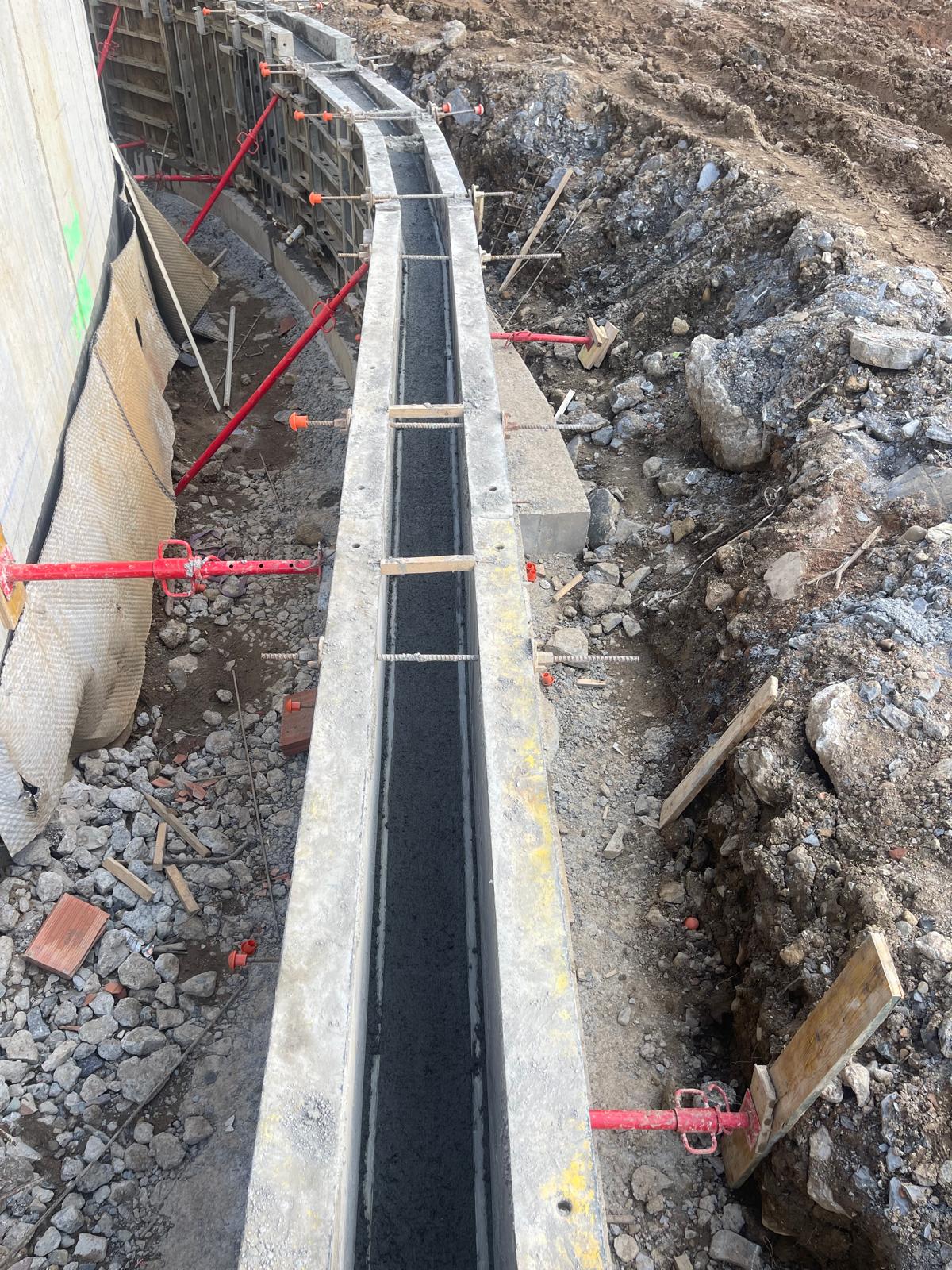 Vista geral de estrutura de cofragem