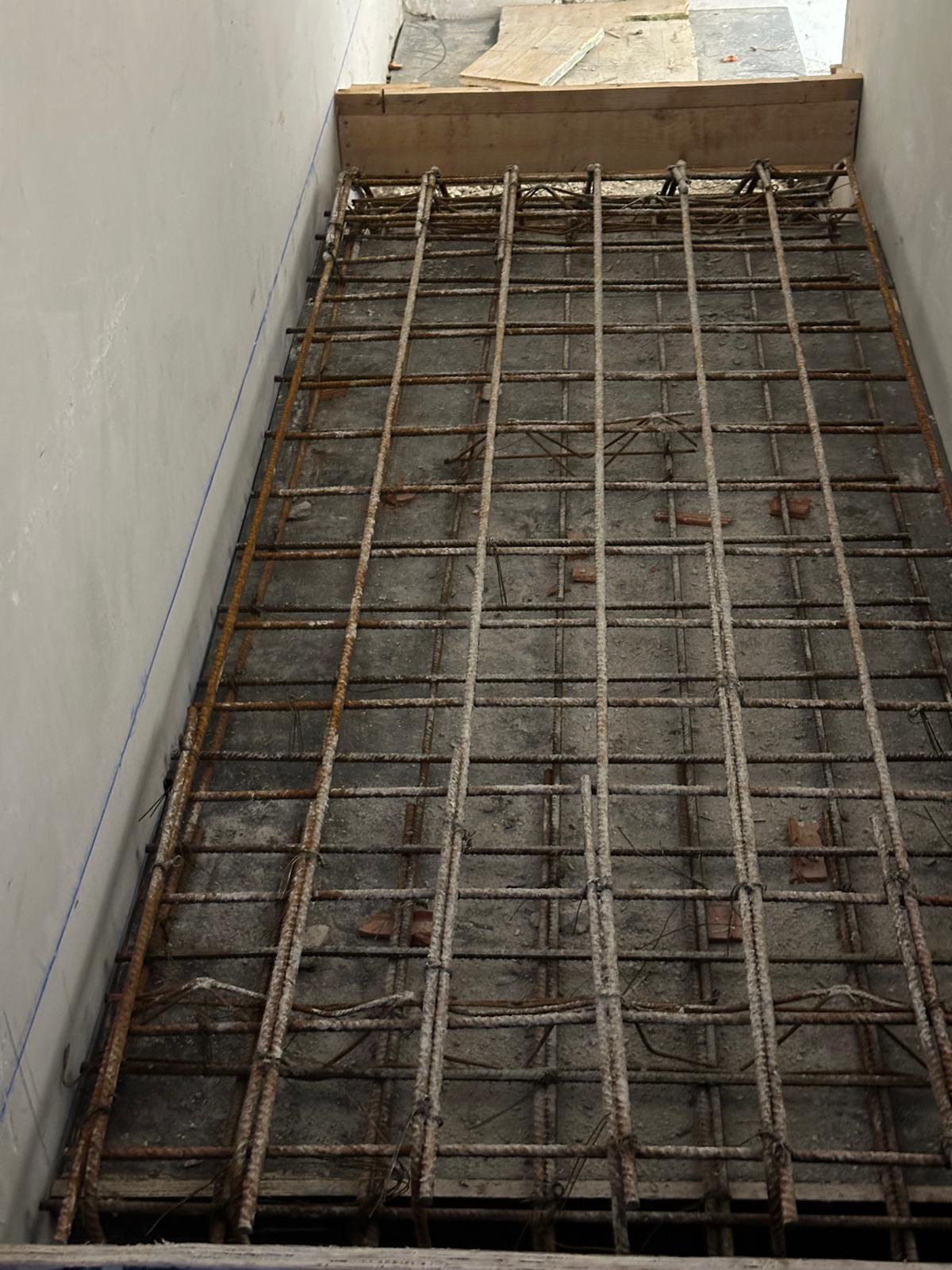 Detalhe de armadura de ferro